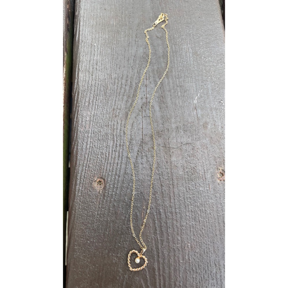 Vintage Amway 16" Gold Tone‎ Twisted Heart Faux Pearl Pendant Necklace